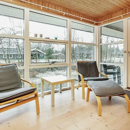 6 Person Holiday In הלס